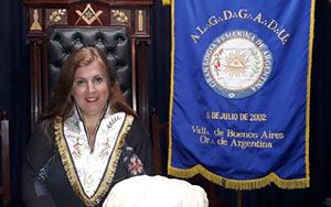 “Cada una de nosotras debe tomar la bandera de la Libertad,  de la Igualdad y de la Sororidad”